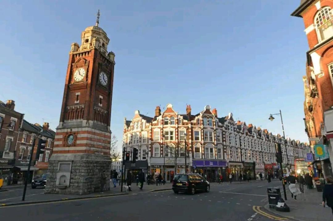 Room With Luxury Private Bathroom & Independent Entrance Near Tube London Ngoại thất bức ảnh